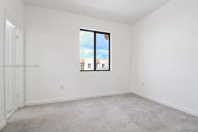 21035 NE 8th Avenue, Miami, FL 33179