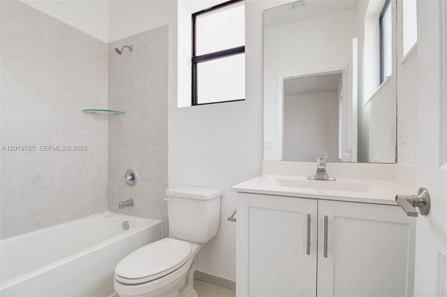21035 NE 8th Avenue, Miami, FL 33179
