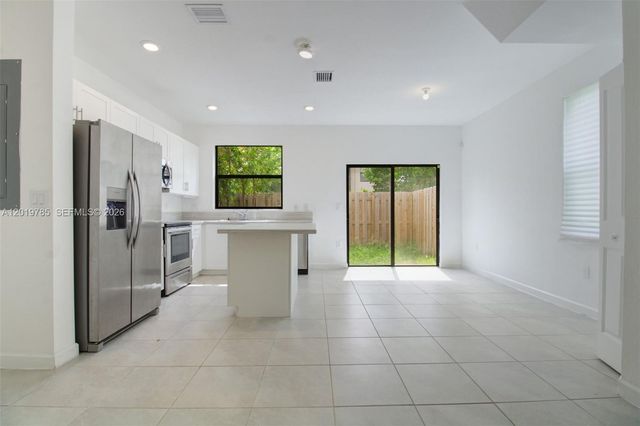 21035 NE 8th Avenue, Miami, FL 33179