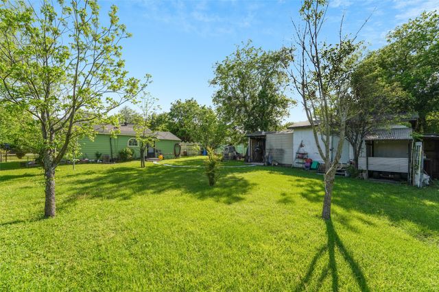 11405 S Blossom Circle, Balch Springs, TX 75180