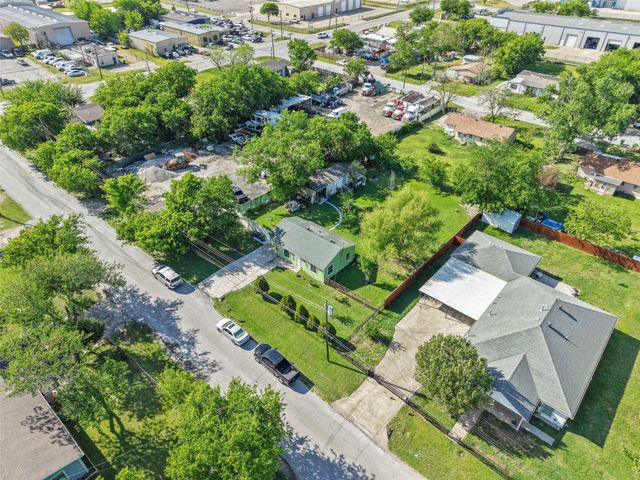 11405 S Blossom Circle, Balch Springs, TX 75180