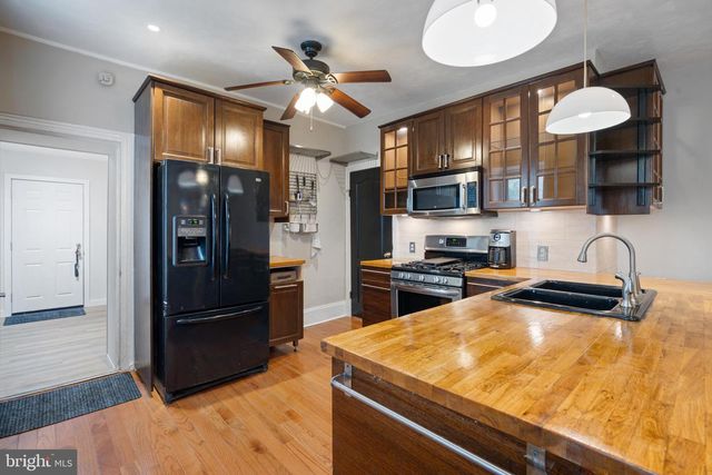 107 W SEYMOUR ST, Philadelphia, PA 19144