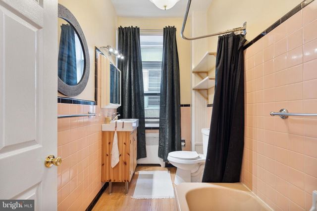 107 W SEYMOUR ST, Philadelphia, PA 19144