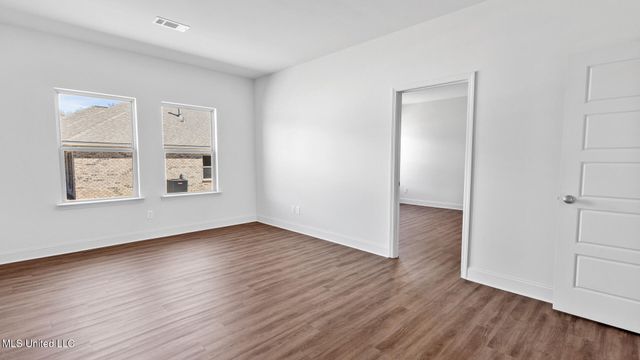202 Saratoga Springs Avenue, Clinton, MS 39056