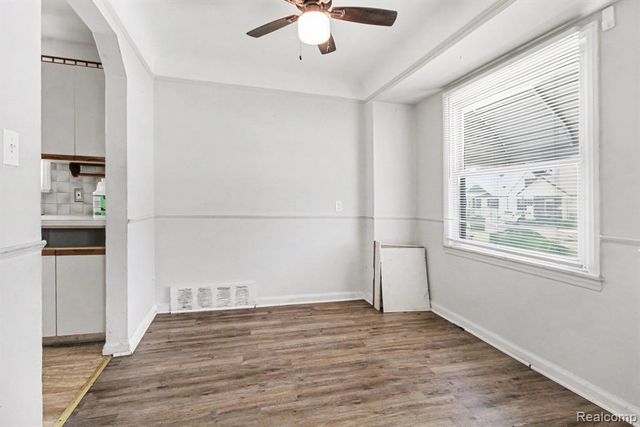 1548 Cleveland Avenue, Lincoln Park, MI 48146