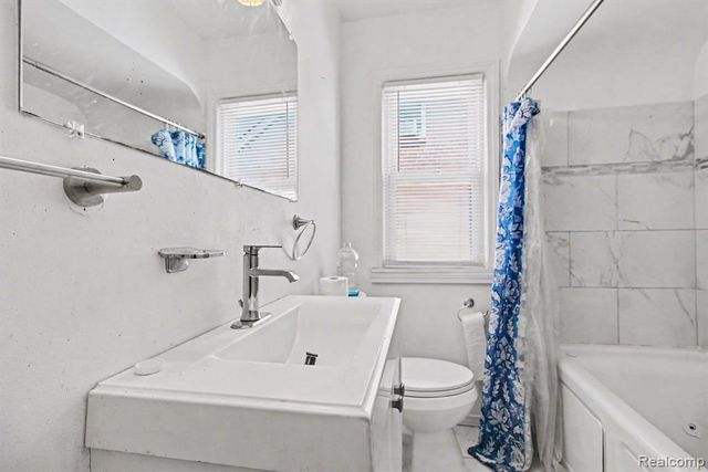 1548 Cleveland Avenue, Lincoln Park, MI 48146