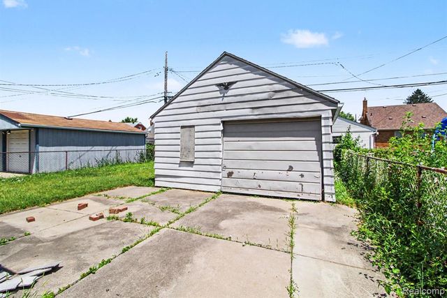 1548 Cleveland Avenue, Lincoln Park, MI 48146