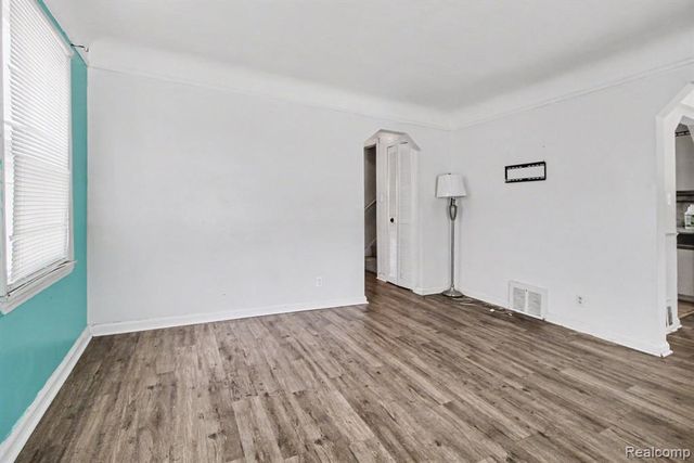 1548 Cleveland Avenue, Lincoln Park, MI 48146