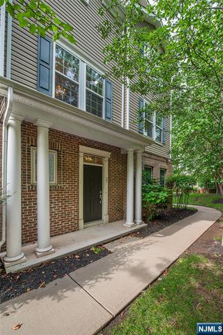 27 Truman Drive, Wood Ridge, NJ 07075