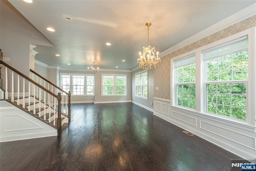 27 Truman Drive, Wood Ridge, NJ 07075