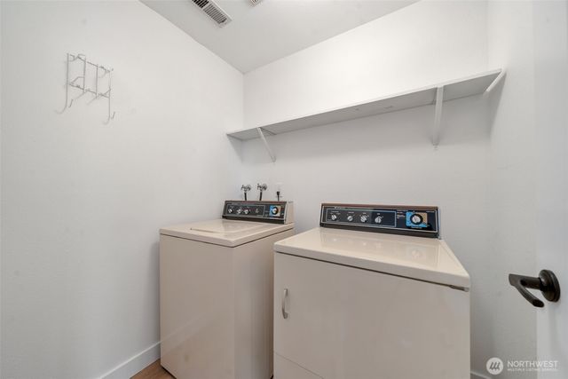 953 Field Avenue NE, Renton, WA 98059