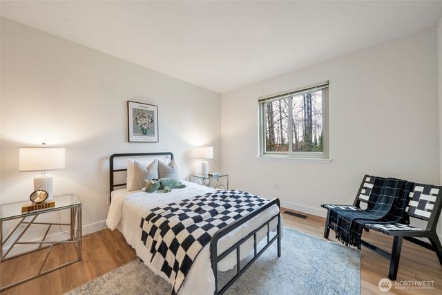 953 Field Avenue NE, Renton, WA 98059