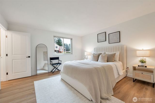 953 Field Avenue NE, Renton, WA 98059