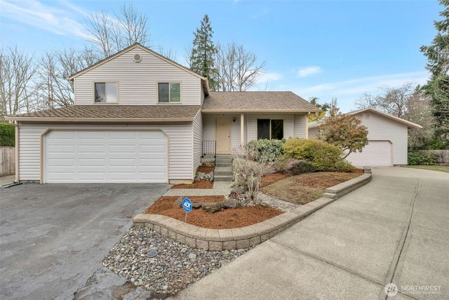 953 Field Avenue NE, Renton, WA 98059