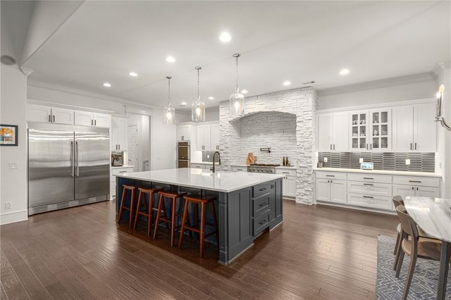 1502 Gentilly Court, Centerton, AR 72719
