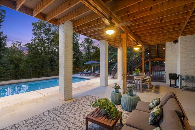 1502 Gentilly Court, Centerton, AR 72719