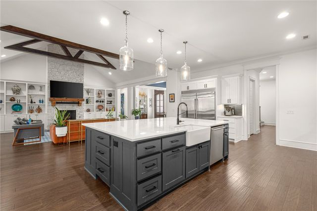 1502 Gentilly Court, Centerton, AR 72719