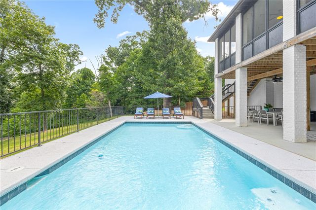 1502 Gentilly Court, Centerton, AR 72719