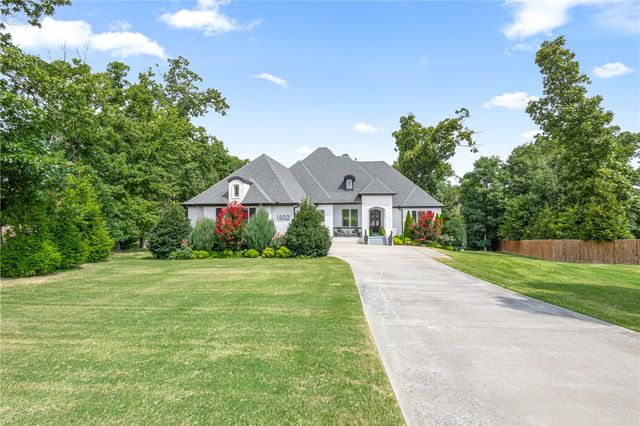 1502 Gentilly Court, Centerton, AR 72719