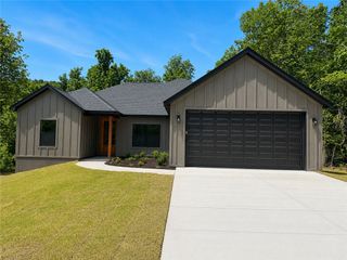 2 McGaugh Place, Bella Vista, AR 72714