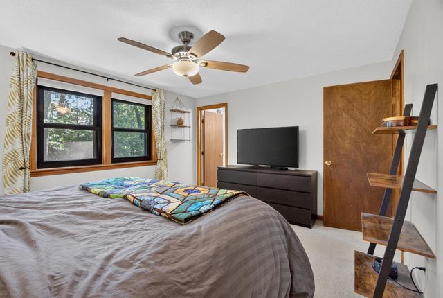 21 Hazel Avenue, Nashua, NH 03062