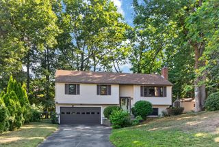 21 Hazel Avenue, Nashua, NH 03062