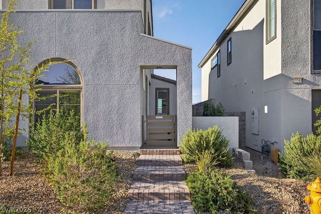 10255 Vonbulin Avenue, Las Vegas, NV 89166