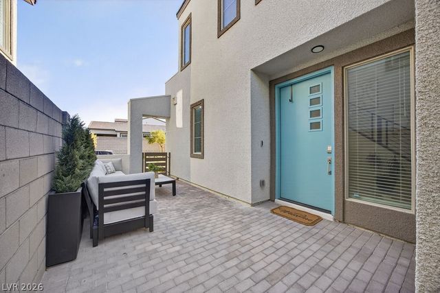 10255 Vonbulin Avenue, Las Vegas, NV 89166