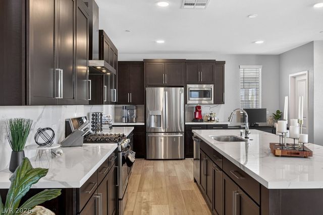 10255 Vonbulin Avenue, Las Vegas, NV 89166