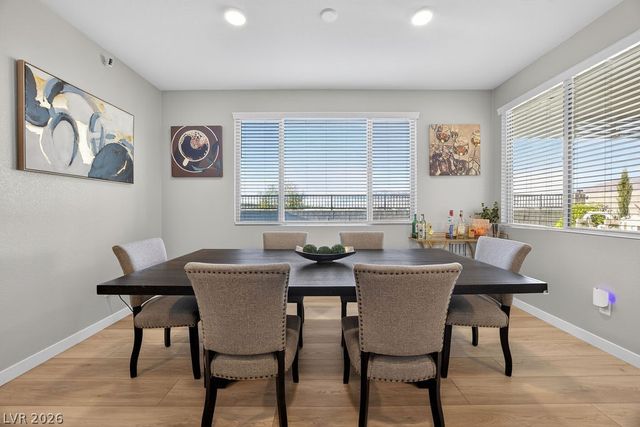 10255 Vonbulin Avenue, Las Vegas, NV 89166