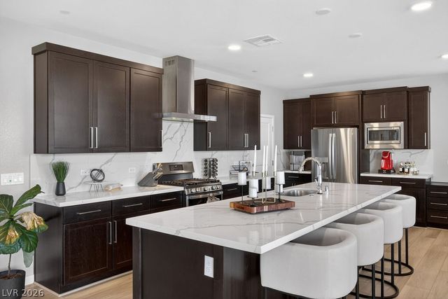 10255 Vonbulin Avenue, Las Vegas, NV 89166