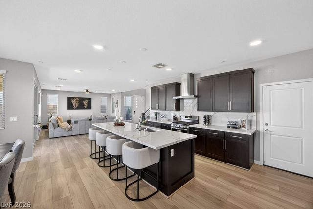 10255 Vonbulin Avenue, Las Vegas, NV 89166