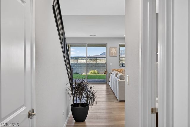 10255 Vonbulin Avenue, Las Vegas, NV 89166