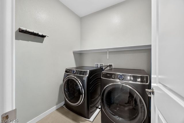 10255 Vonbulin Avenue, Las Vegas, NV 89166