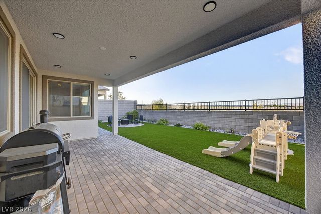 10255 Vonbulin Avenue, Las Vegas, NV 89166