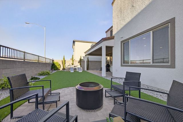 10255 Vonbulin Avenue, Las Vegas, NV 89166