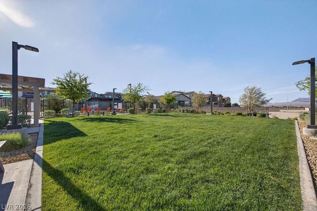 10255 Vonbulin Avenue, Las Vegas, NV 89166