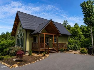 862 Crest View Drive, Gatlinburg, TN 37738