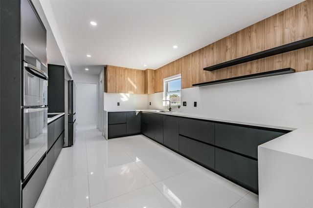 16107 PEBBLEBROOK DRIVE, Tampa, FL 33624