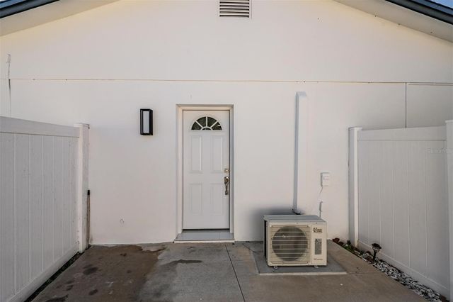 16107 PEBBLEBROOK DRIVE, Tampa, FL 33624