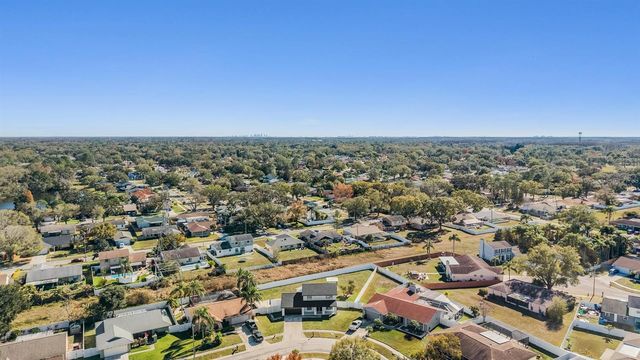 16107 PEBBLEBROOK DRIVE, Tampa, FL 33624