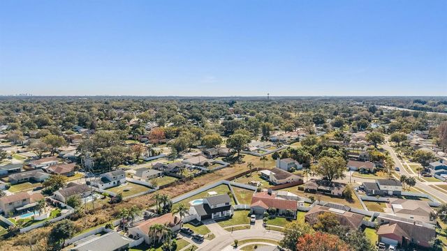 16107 PEBBLEBROOK DRIVE, Tampa, FL 33624