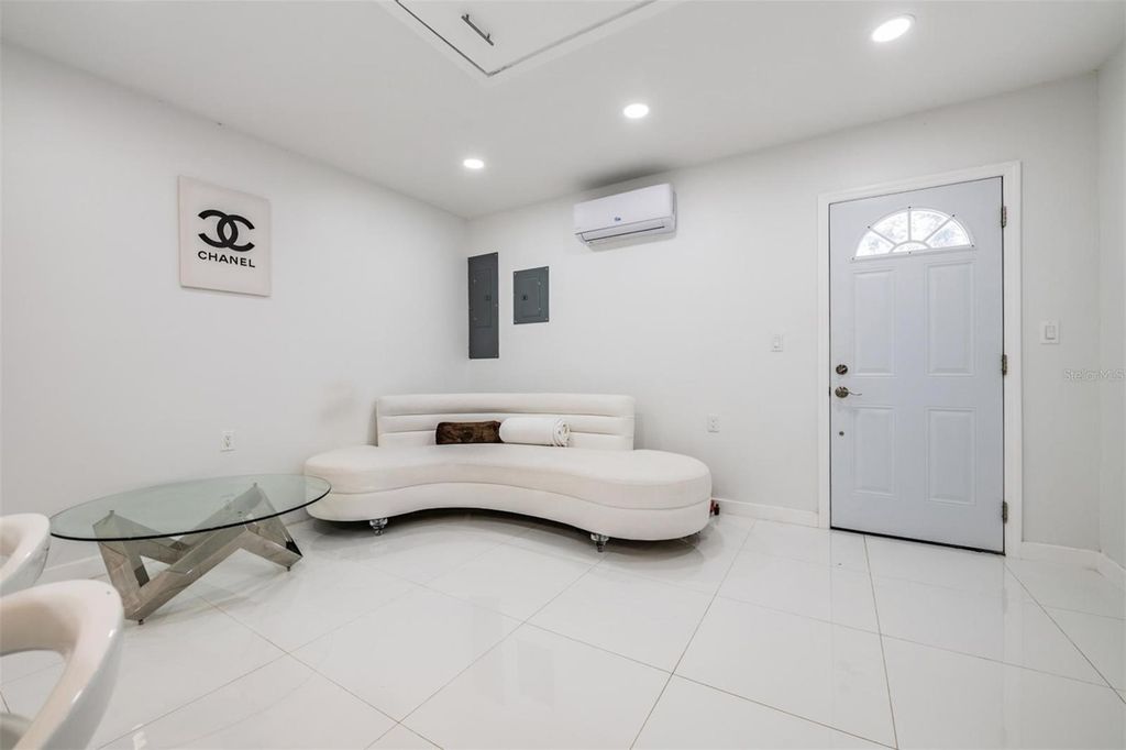 Image 33 of property listing at 16107 PEBBLEBROOK DRIVE, Tampa, FL 33624