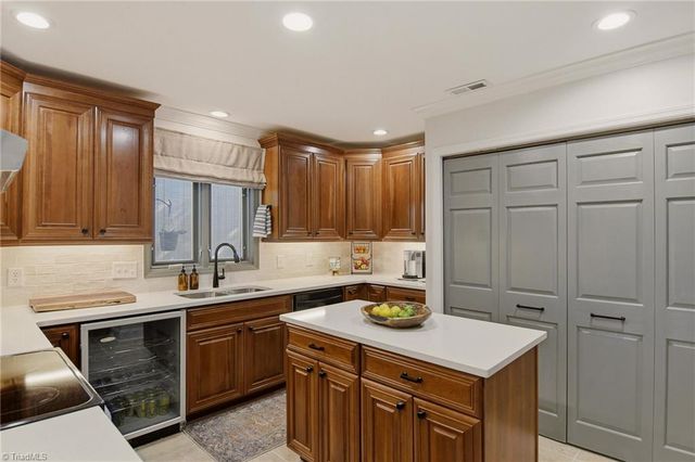 210 Spyglass Drive, Advance, NC 27006