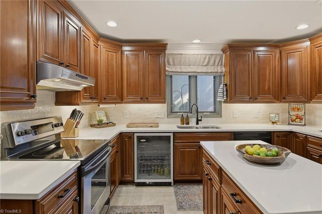 210 Spyglass Drive, Advance, NC 27006