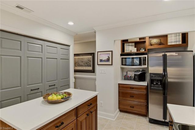 210 Spyglass Drive, Advance, NC 27006
