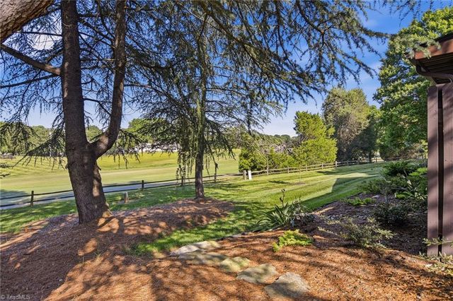 210 Spyglass Drive, Advance, NC 27006
