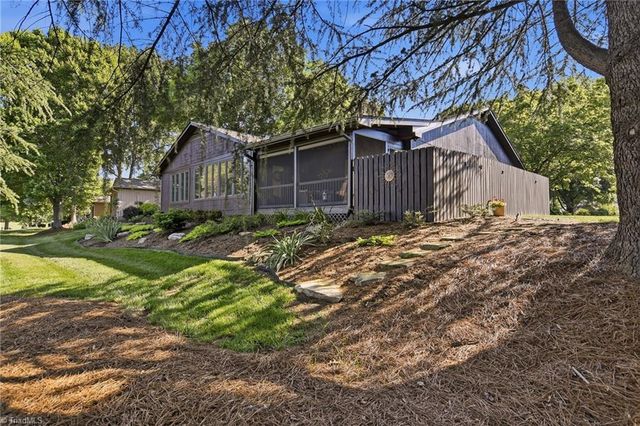 210 Spyglass Drive, Advance, NC 27006