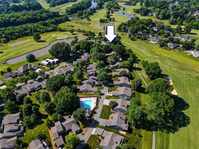 210 Spyglass Drive, Advance, NC 27006