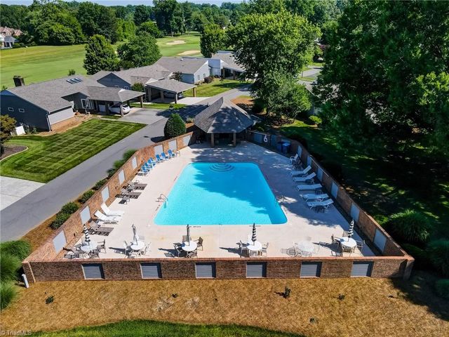 210 Spyglass Drive, Advance, NC 27006
